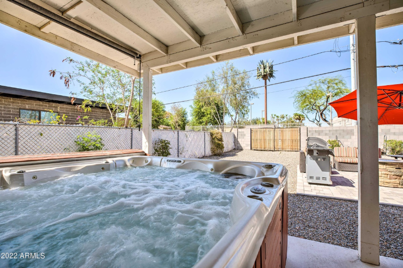 Foto principal - 820 W 9th St