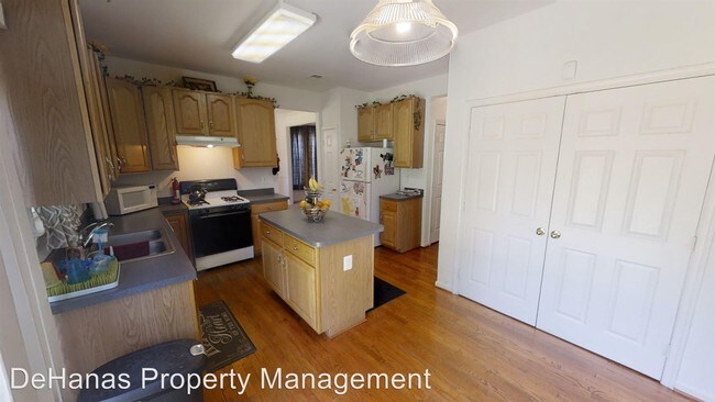 Building Photo - 4 br, 2.5 bath House - 4029 Baron Street