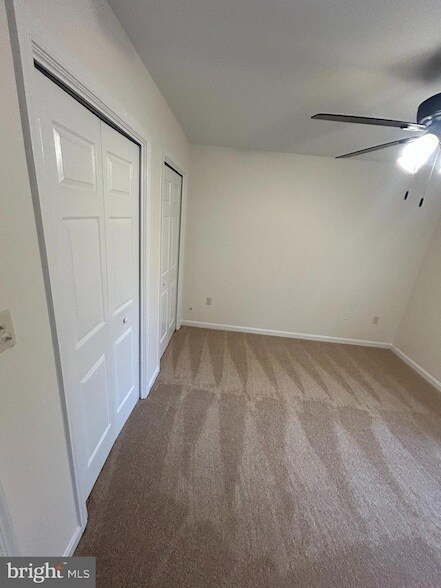 Foto del edificio - 716 Alamo Ln