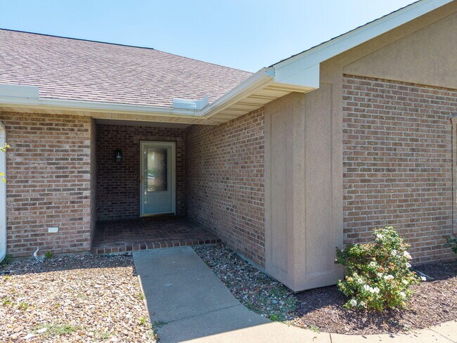 Foto del edificio - 3711 Shadow Glen Ct