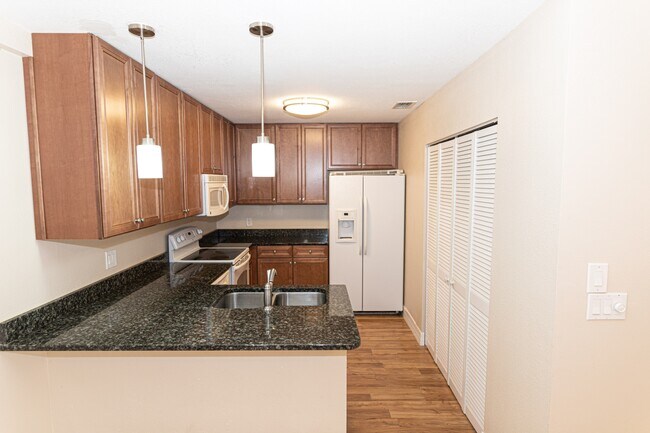Foto del edificio - 13391 Broadhurst Loop