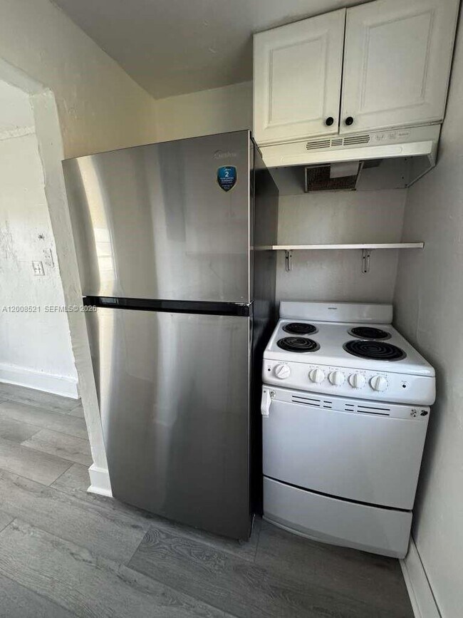 Foto del edificio - 1121 NW 40th St