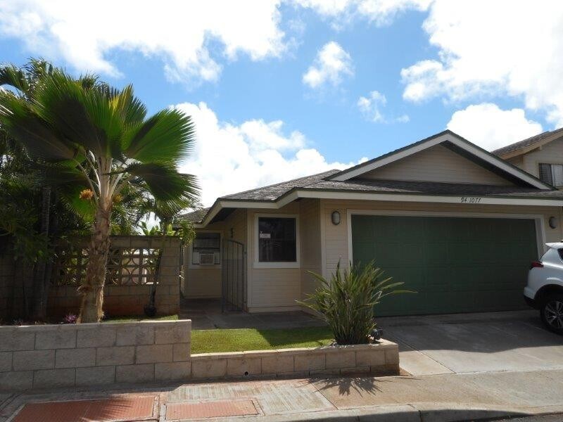 Primary Photo - Royal Kunia - single level house 3 bedroom...