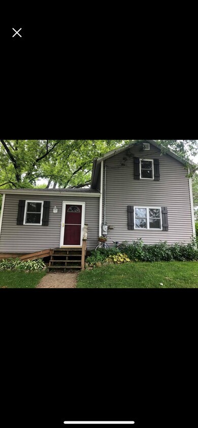 Foto principal - 608 N West St