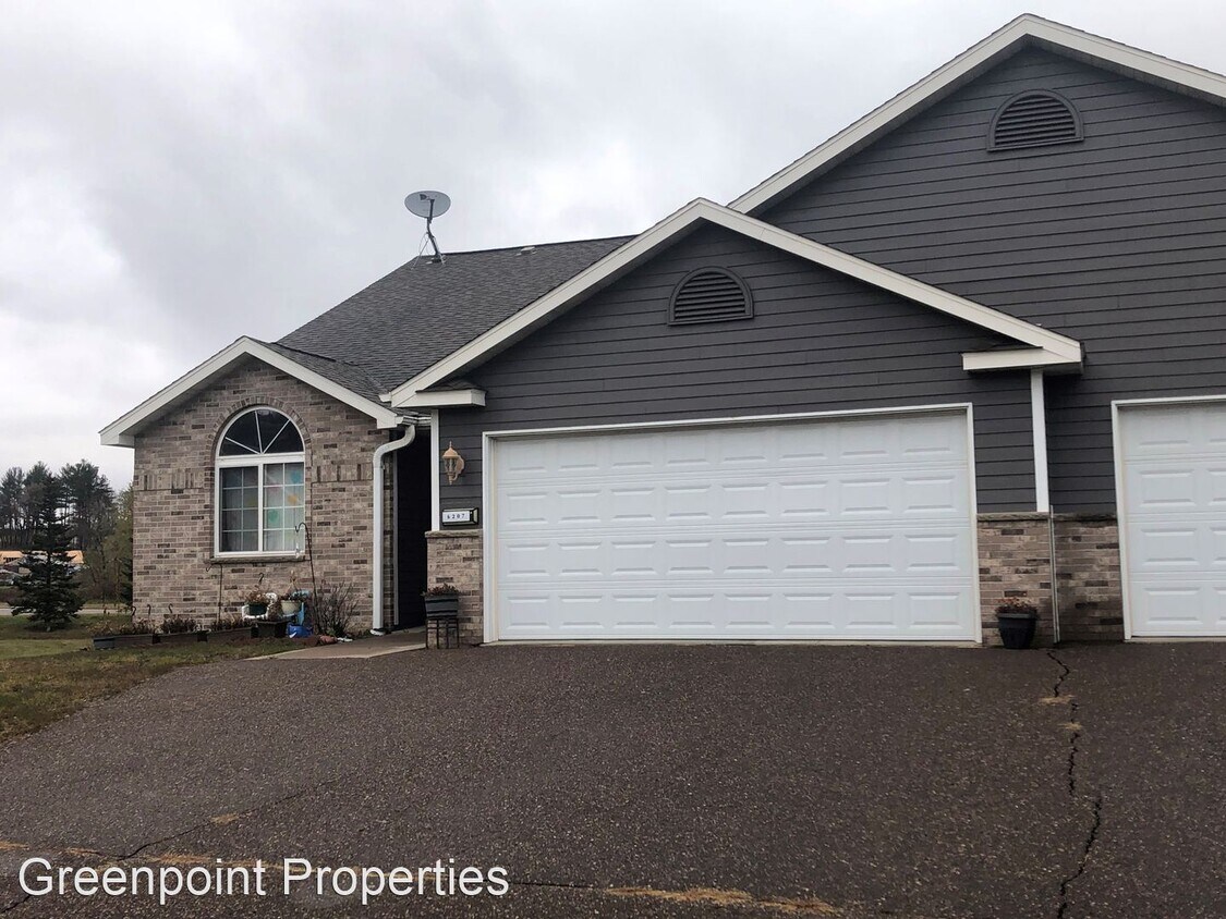 2 br, 3 bath House 6107 Aspen Ridge Dr House Rental in Eau Claire
