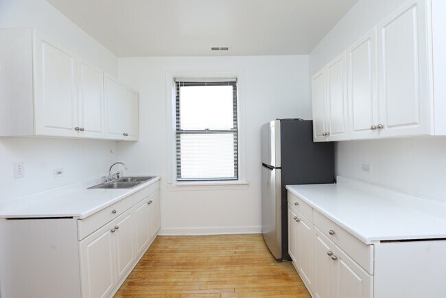 Foto del edificio - 4746 S Woodlawn Ave