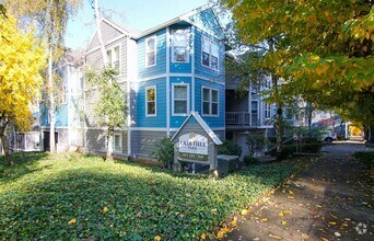 Building Photo - 235 SW Hooker St