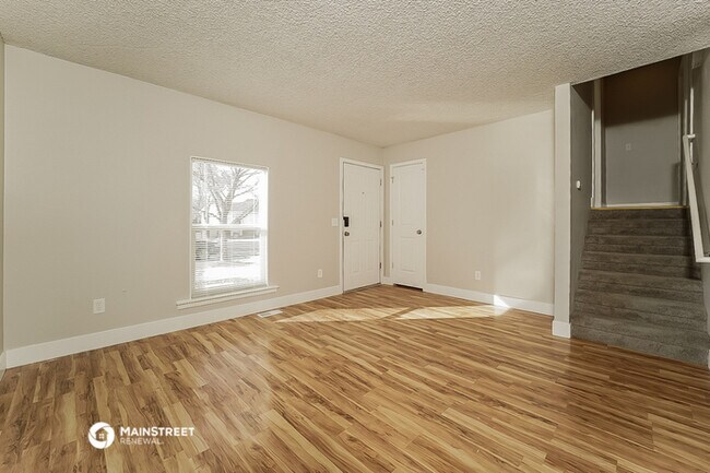 Building Photo - 1456 S Idalia St