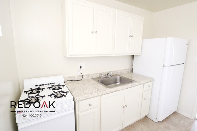 Building Photo - 12211 S Manor Dr