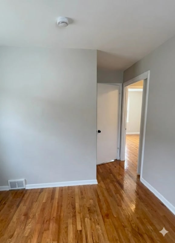 Foto del edificio - 11205 McCracken Rd