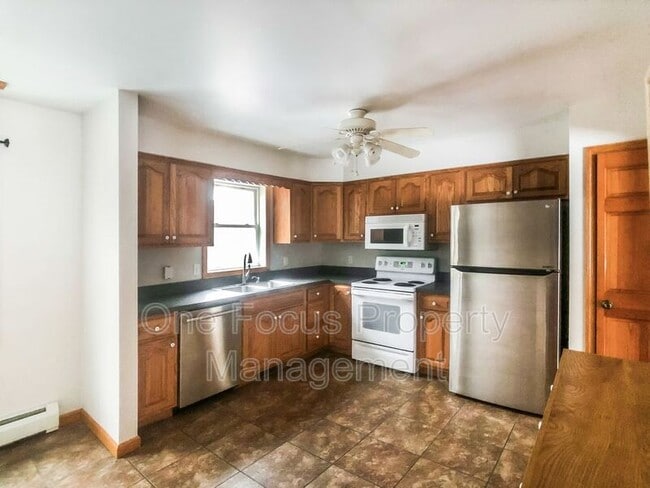 Building Photo - 1118 PA-184