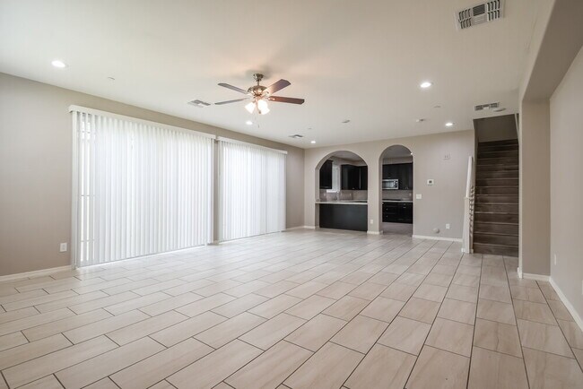 Building Photo - 12314 W Cactus Blossom Trail