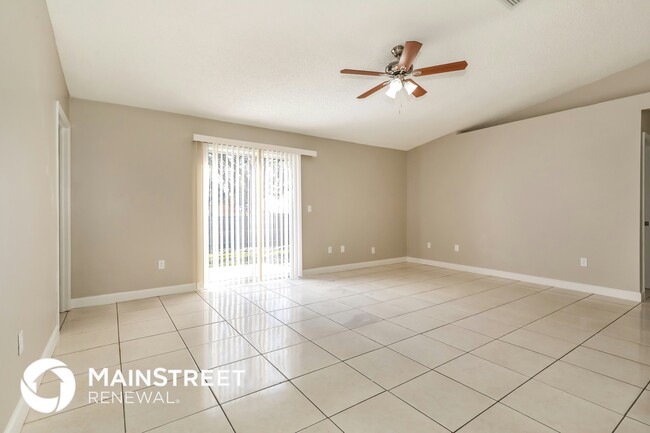 Building Photo - 1597 Twin Oak Dr W