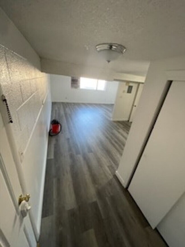 Foto del edificio - SINGLE FAMILY HOUSING -  2 bed/1 bath just off of University Parkway in Orem