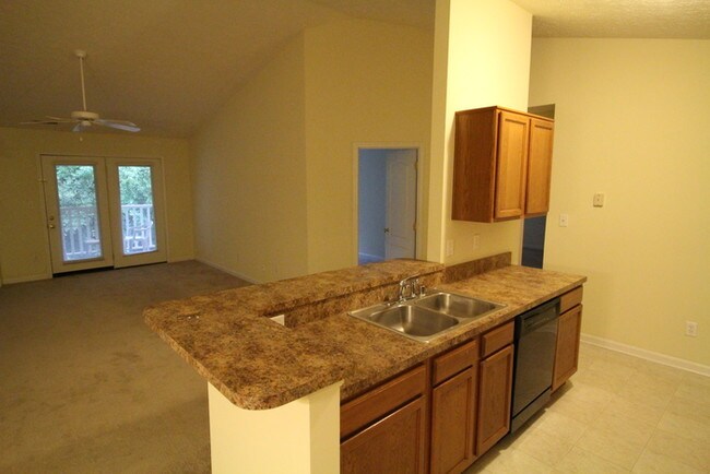 Building Photo - 3 Bed, 2 Bath Condo in Magnolia Ridge