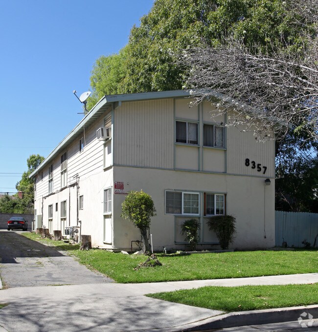 Primary Photo - 8357 Amigo Ave