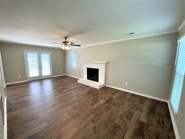 Foto del edificio - 2701 Olde Whitehall Rd