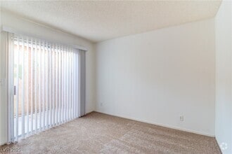 Building Photo - 6200 Camino De Rosa Dr