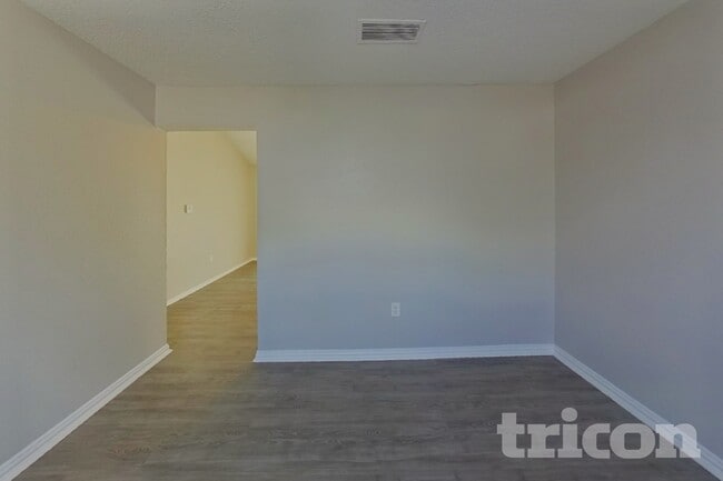 Foto del edificio - 1308 E Timberview Ln