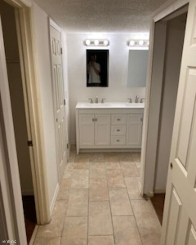 Foto del edificio - 3 br, 2 bath House - 39 Fawn Lane