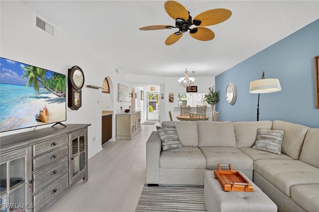 Foto principal - 705 Augusta Blvd