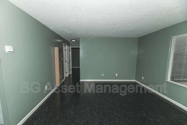 Foto del edificio - 1610 Sanford Ave