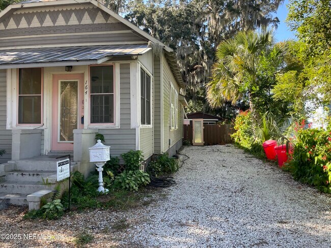 Foto del edificio - 164 Gault St