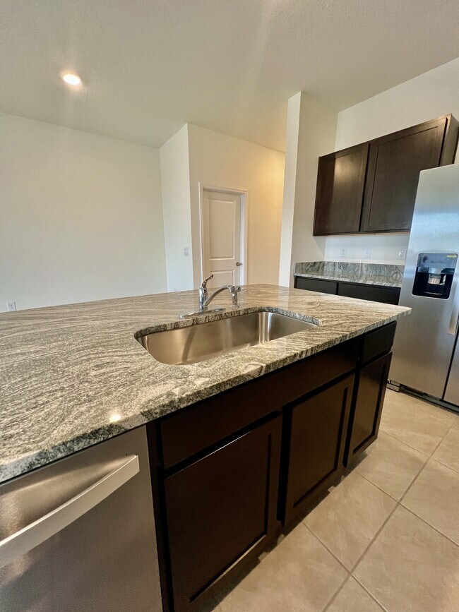 Foto del edificio - 32557 Turtle Grace Lp