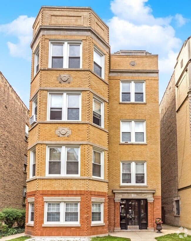 Building Photo - 4933 W Cuyler Ave