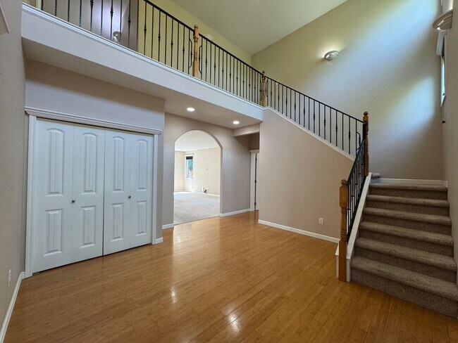 Foto del edificio - 4467 Castlerock Dr