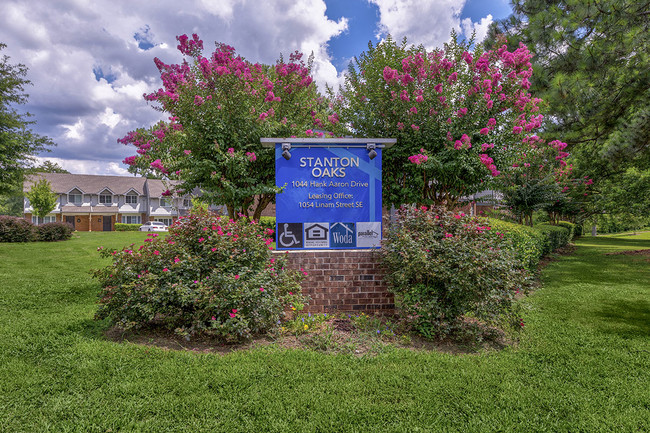 Site sign - Stanton Oaks