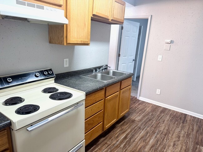 Foto del edificio - 727 3rd St N