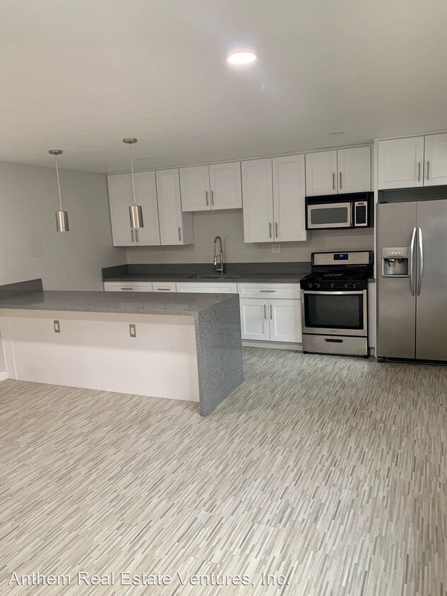Foto principal - 9953 San Juan St