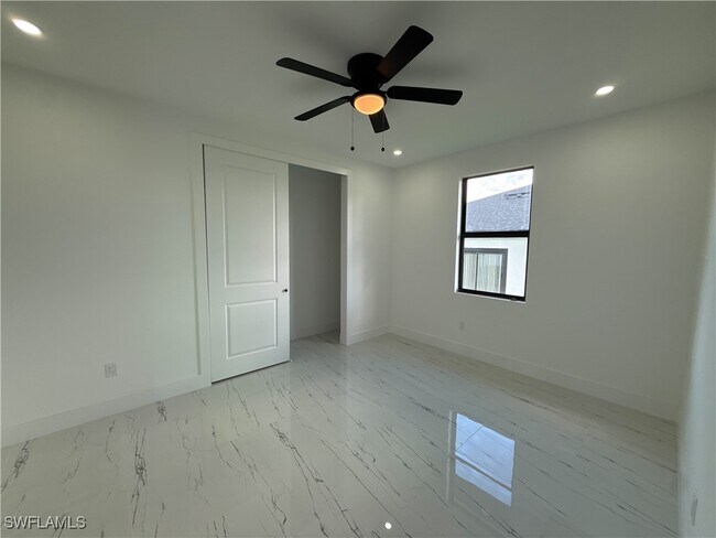 Foto del edificio - 4412-4414 14th St SW