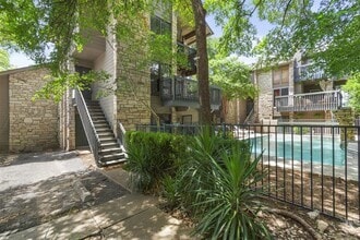 Building Photo - 3627 Menchaca Rd