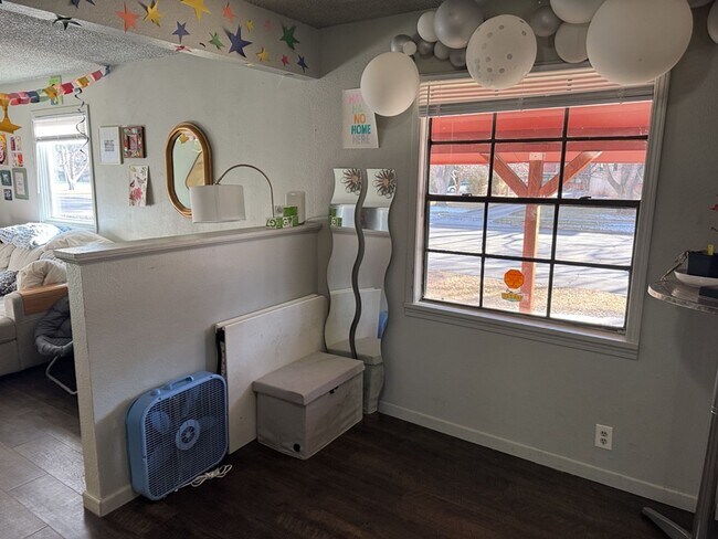 Foto del edificio - 810 W Laurel St