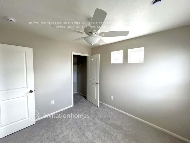 Foto del edificio - 3397 Streamwood Dr