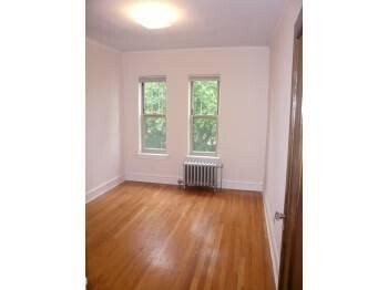 Building Photo - 810 Dempster St