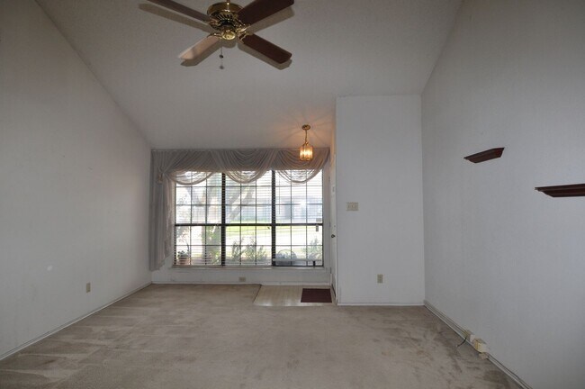 Foto del edificio - 1153 Highpoint Rd