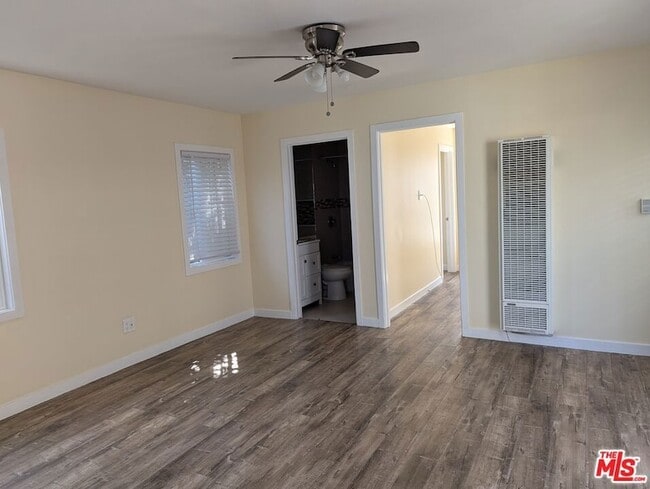 Foto del edificio - 613 E 83rd St