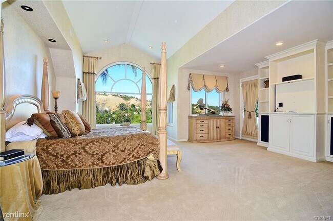 Building Photo - 5 br, 5 bath House - 24955 Lorena Dr