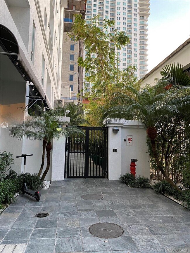 Foto del edificio - 234 NE 3rd St