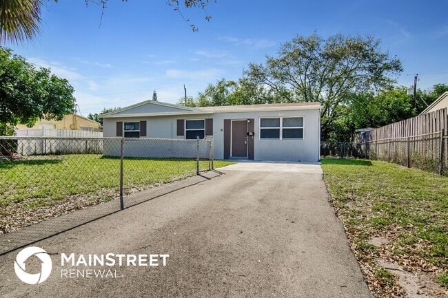 Building Photo - 800 N 64th Ave