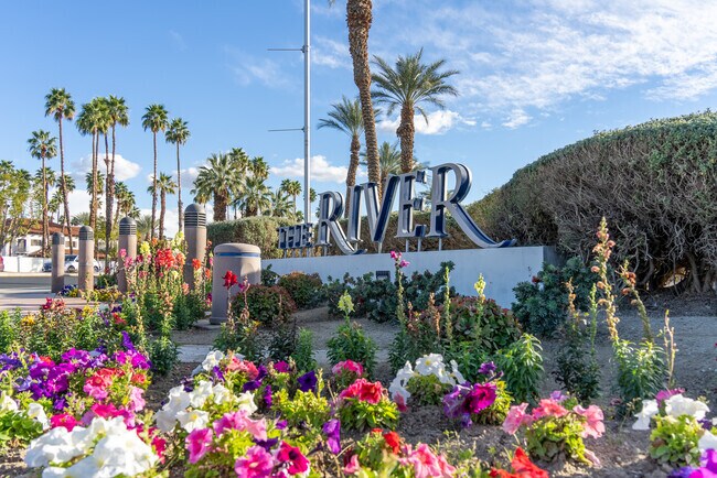 Discover shopping bliss at The River mall in Rancho Mirage.