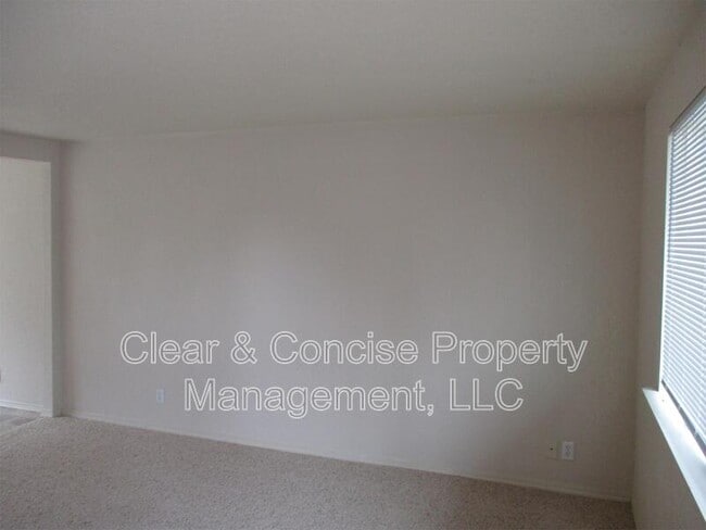 Building Photo - 25182 E Broadway Ave