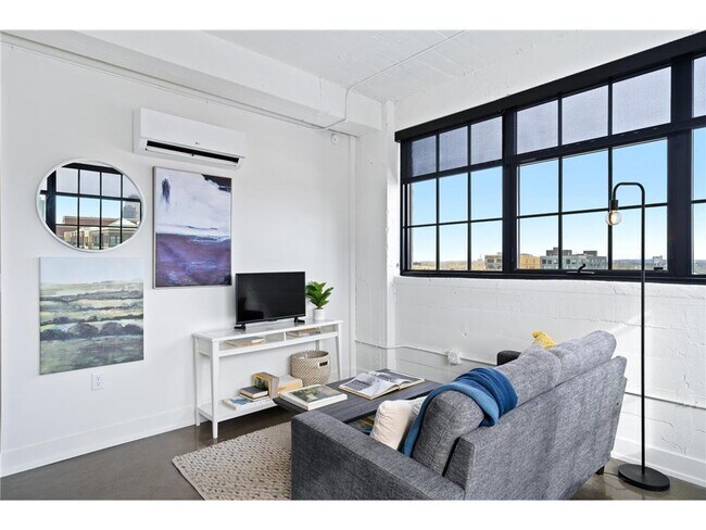 Foto del edificio - 528 N Washington Ave