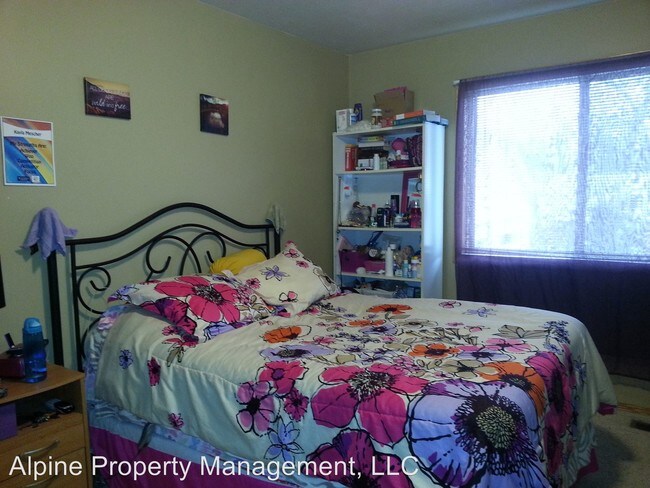 Foto del edificio - 1500 W 33rd St