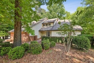 Building Photo - 110 Westchester Way