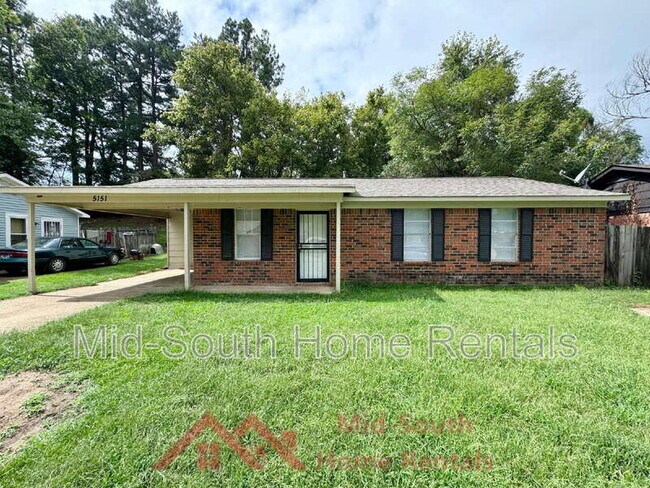 Foto del edificio - 5151 Corkwood Dr