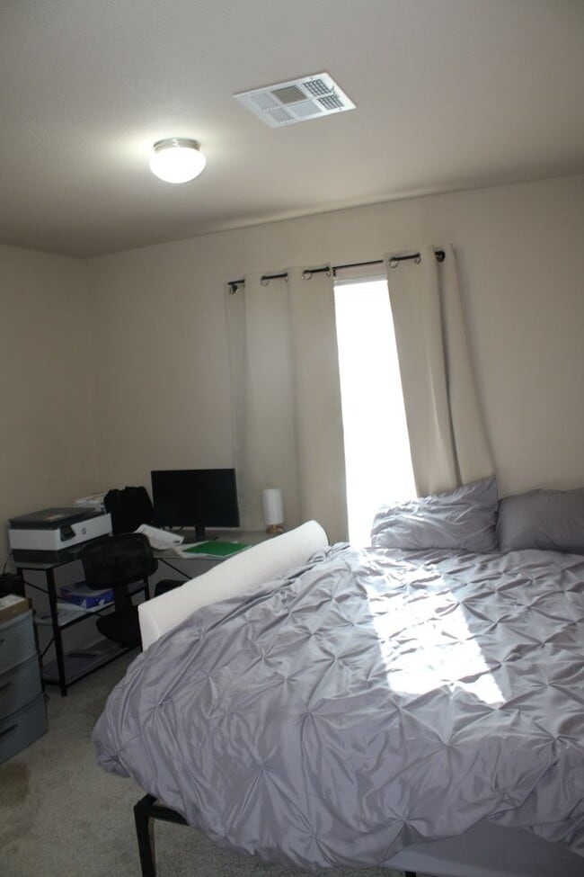 Building Photo - 12928 Hueco Pit Dr